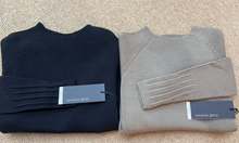 Load image into Gallery viewer, TI Merino Jumper