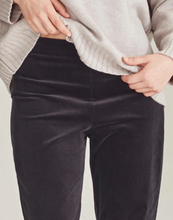 Load image into Gallery viewer, CUFFED CORD HEPBURN