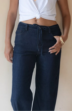 Load image into Gallery viewer, IVY BARRELL JEAN - DARK DENIM