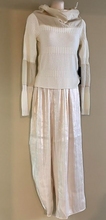 Load image into Gallery viewer, SERRA SATIN PANT S26
