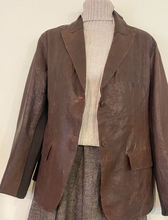 Load image into Gallery viewer, TRANSIT PAR - SUCH  Brown Leather Blazer
