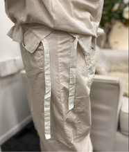 Load image into Gallery viewer, Transit Par - Such Drawstring top
