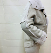 Load image into Gallery viewer, SHEEPSKIN KNITTED Jacket
